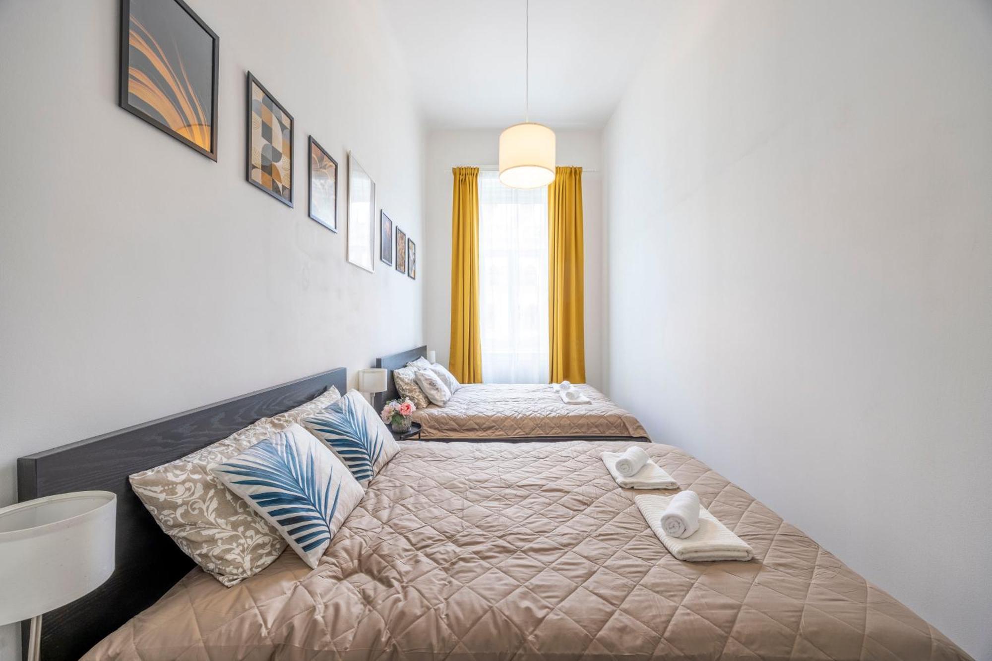 Spacious Cozy Home With 4Bedroom In The Heart Of Bp Budapest Exteriör bild